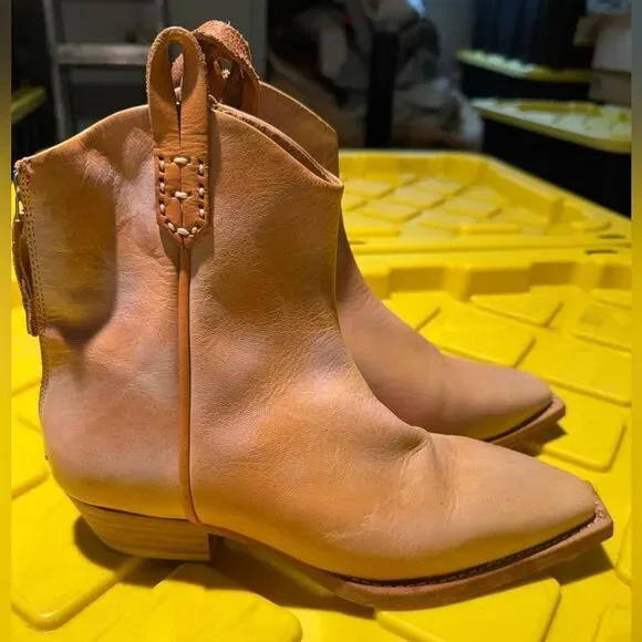 NEW FREE PEOPLE WE THE FREE WESLEY ANKLE BOOT IN PAPAYA - Picture 6 of 7